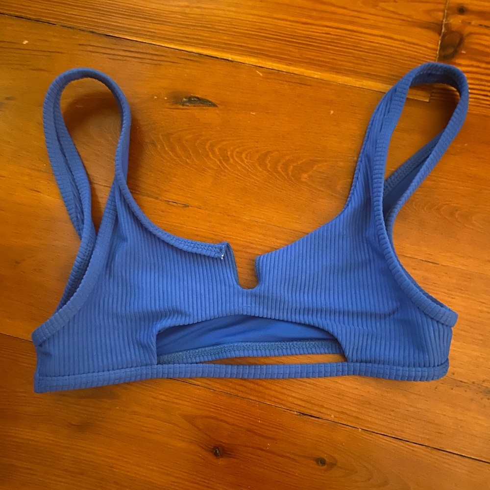 Frankie’s bikini top